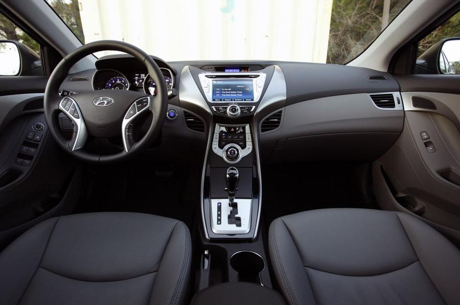  Hyundai Elantra 2011 года  (фото 20 из 144)